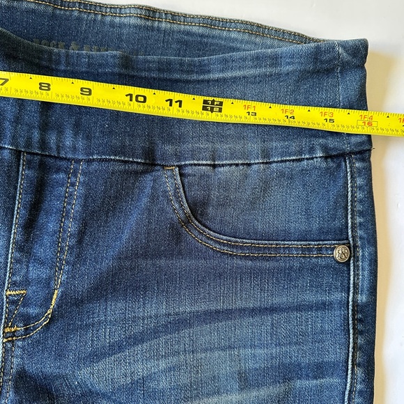 Rock & Republic The Slimming Denim Curve Blue Jeans Womens Legging Sz 14 Midrise - Picture 8 of 10